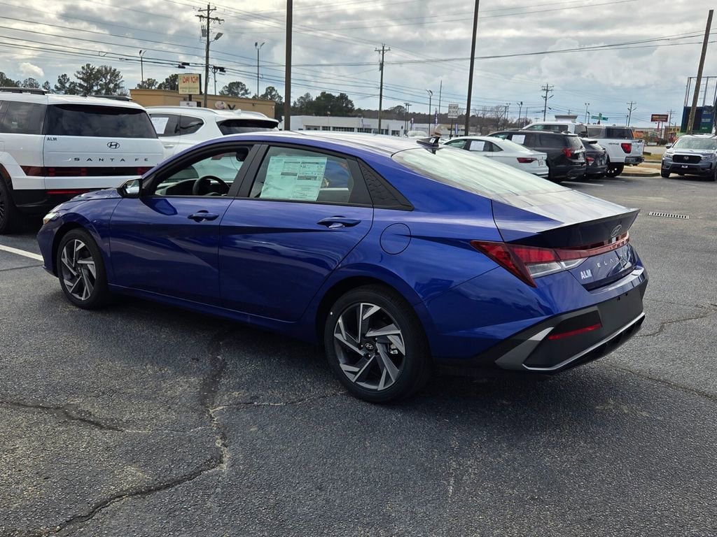 New 2025 Hyundai Elantra Sport image 9