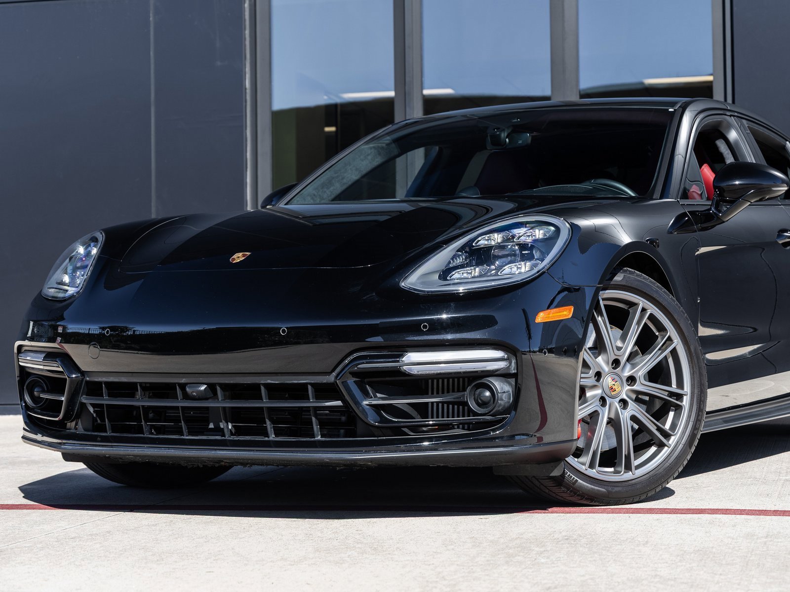 Used 2023 Porsche Panamera GTS image 7