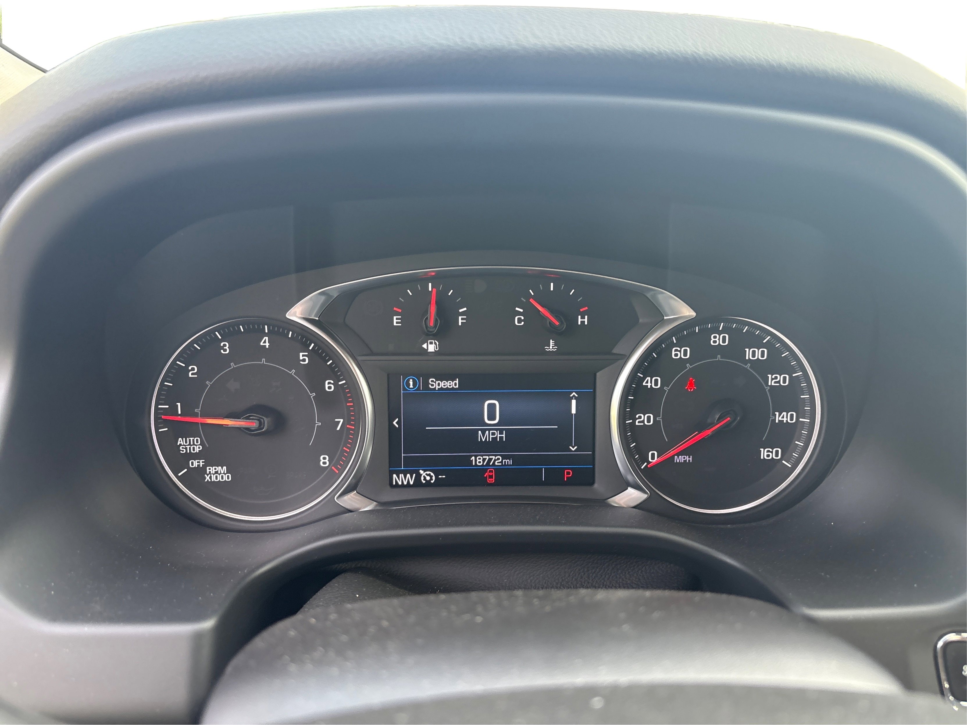 Used 2023 GMC Acadia SLE w/ Driver Convenience Package image 13