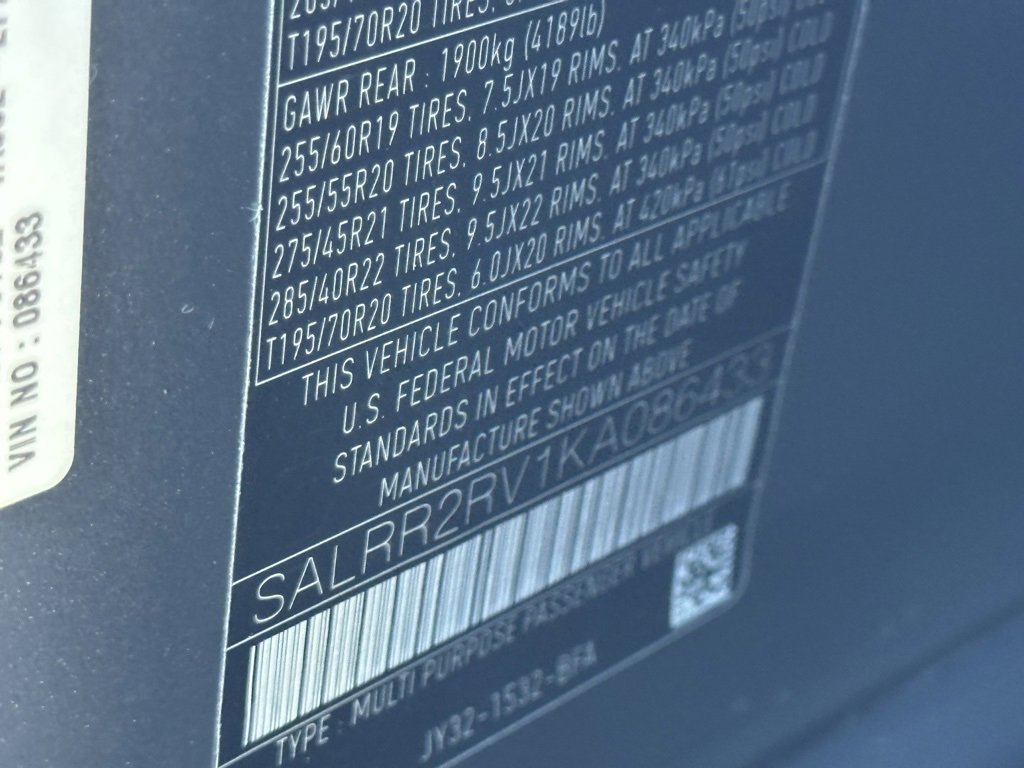 Used 2019 Land Rover Discovery HSE image 44