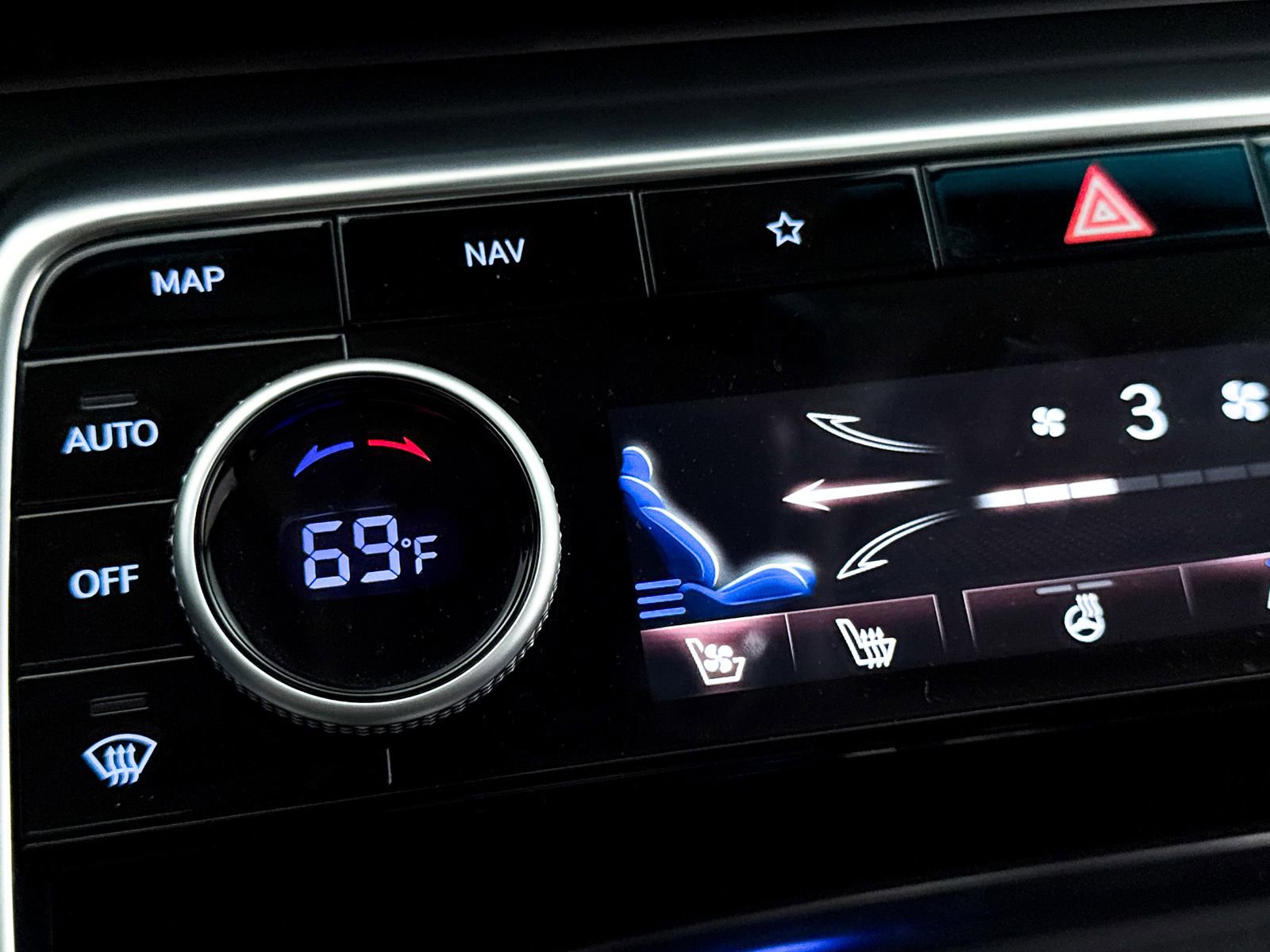 Used 2022 Genesis GV80 2.5T w/ Advanced Package 03 image 28