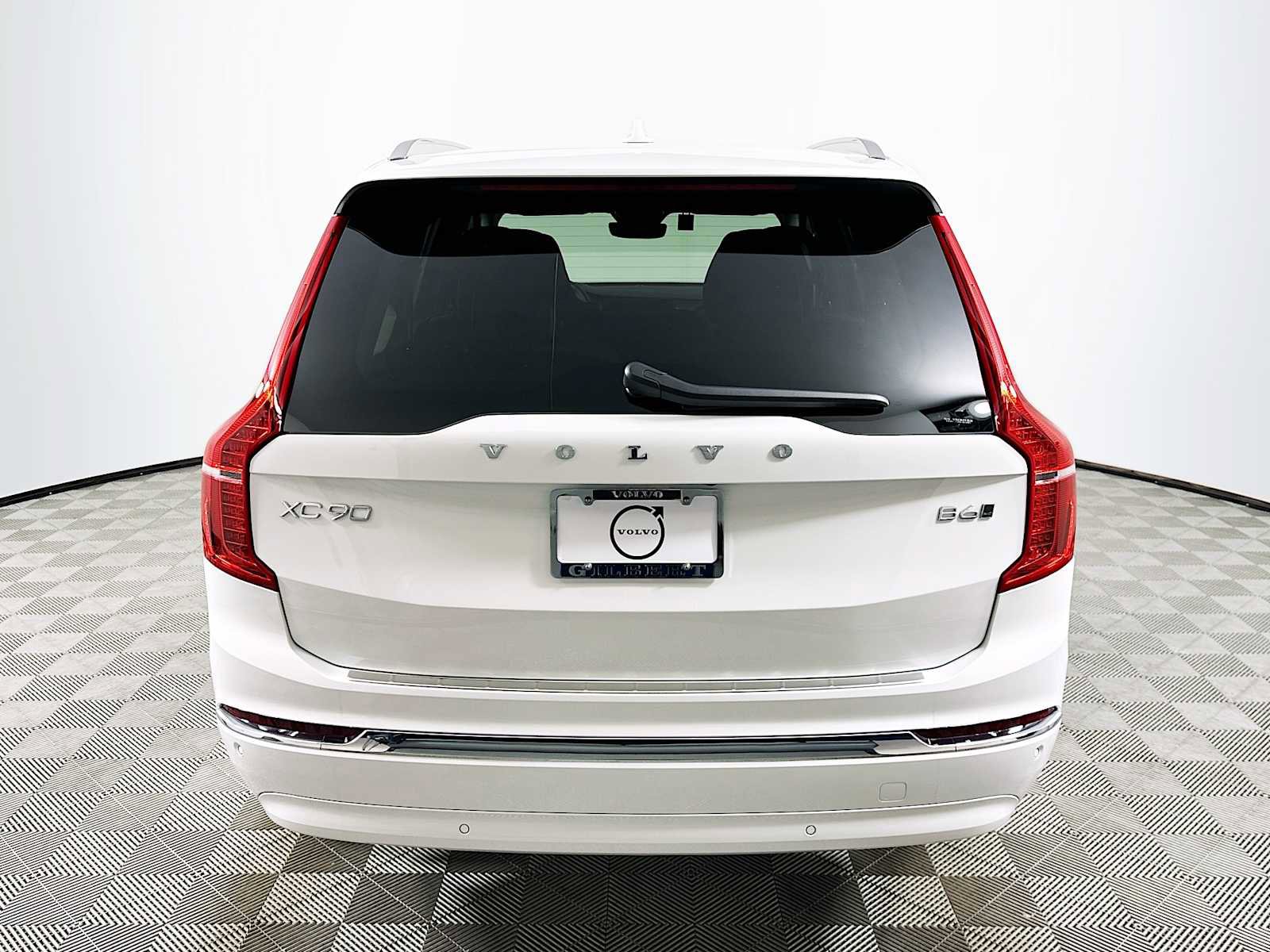 Used 2025 Volvo XC90 B6 Plus w/ Protection Package Premier image 5