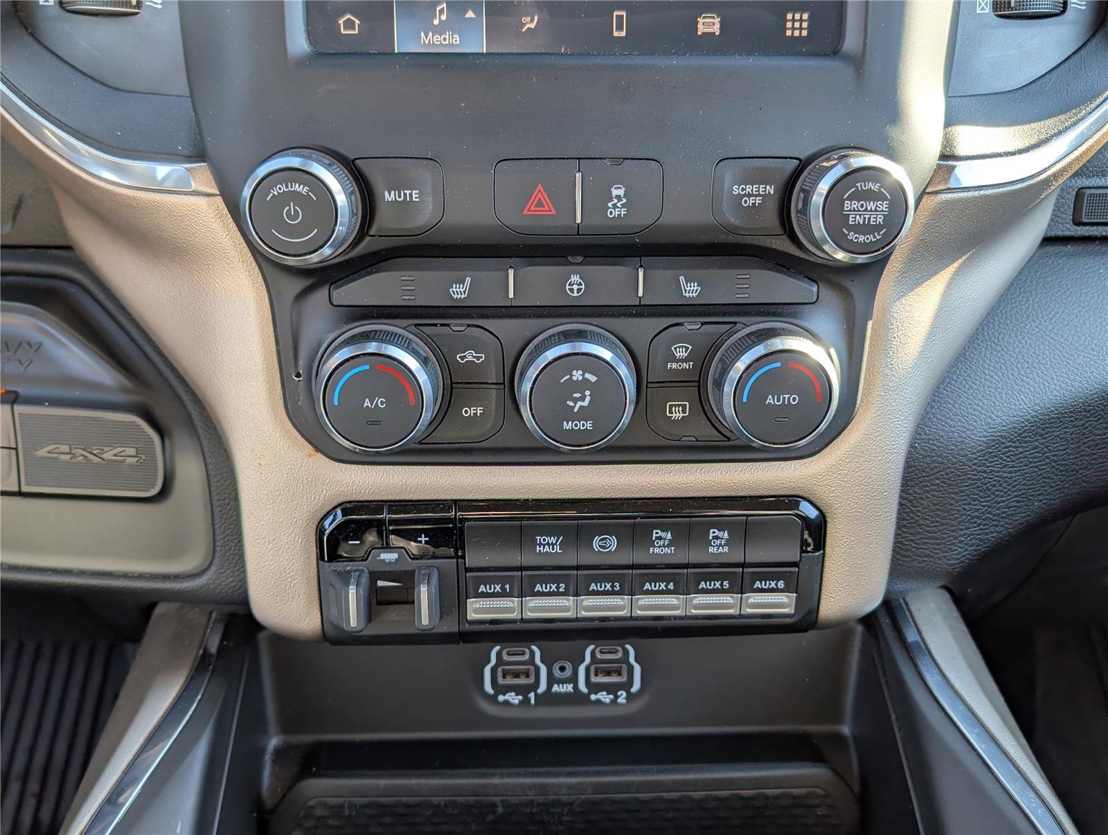 Used 2022 RAM 2500 Laramie w/ Snow Chief Group image 22