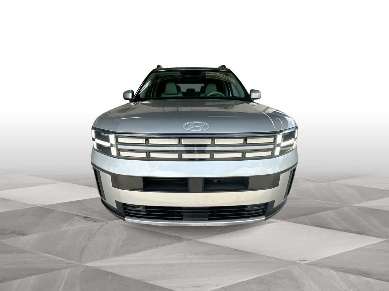 Used 2024 Hyundai Santa Fe SEL FWD image 3