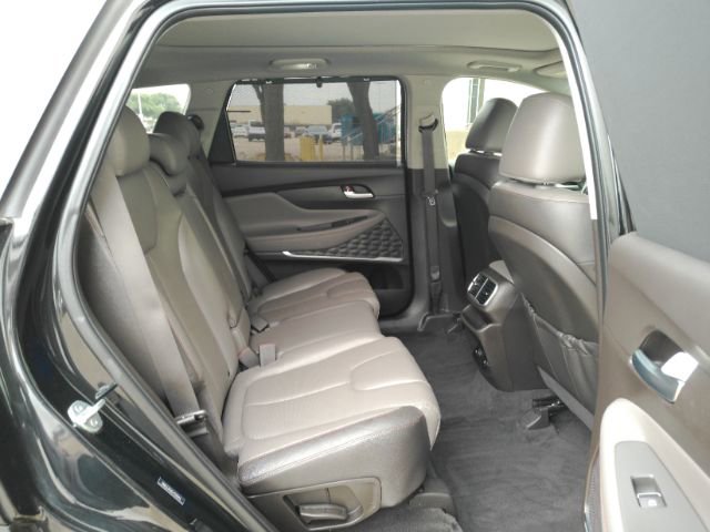 Used 2020 Hyundai Santa Fe SEL w/ Convenience + Premium Package FWD image 29