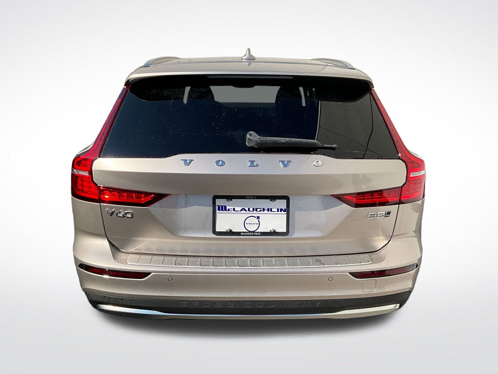 New 2026 Volvo V60 B5 Cross Country Plus w/ Climate Package image 4