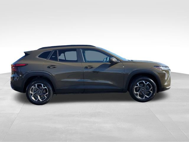 Certified 2024 Chevrolet Trax LT w/ LT Convenience Package FWD image 6