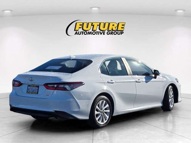 Certified 2022 Toyota Camry LE image 5