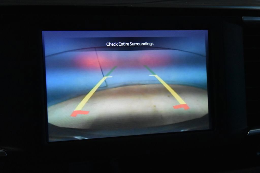 Used 2023 Chrysler Voyager LX FWD image 11