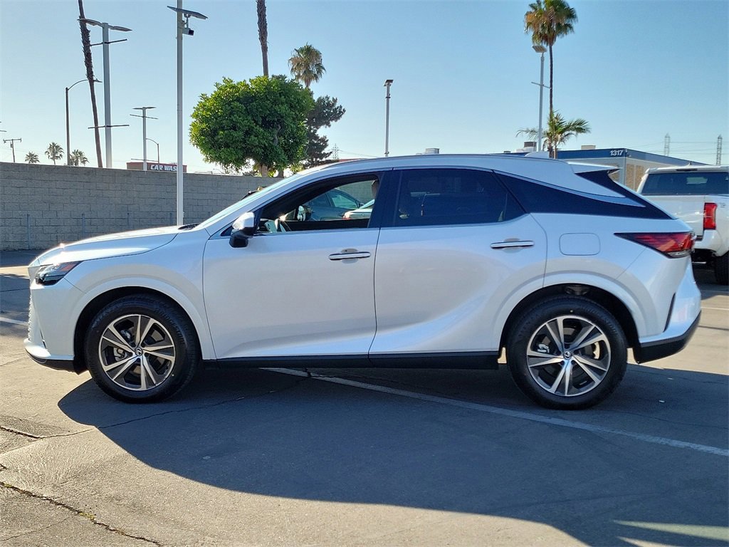 Used 2023 Lexus RX 350h image 29