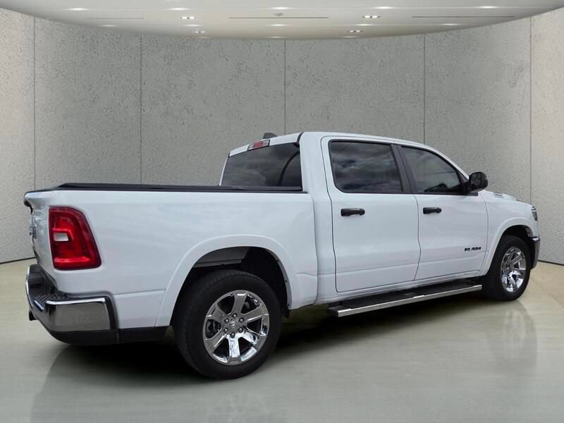 Used 2025 RAM 1500 Big Horn RWD image 33
