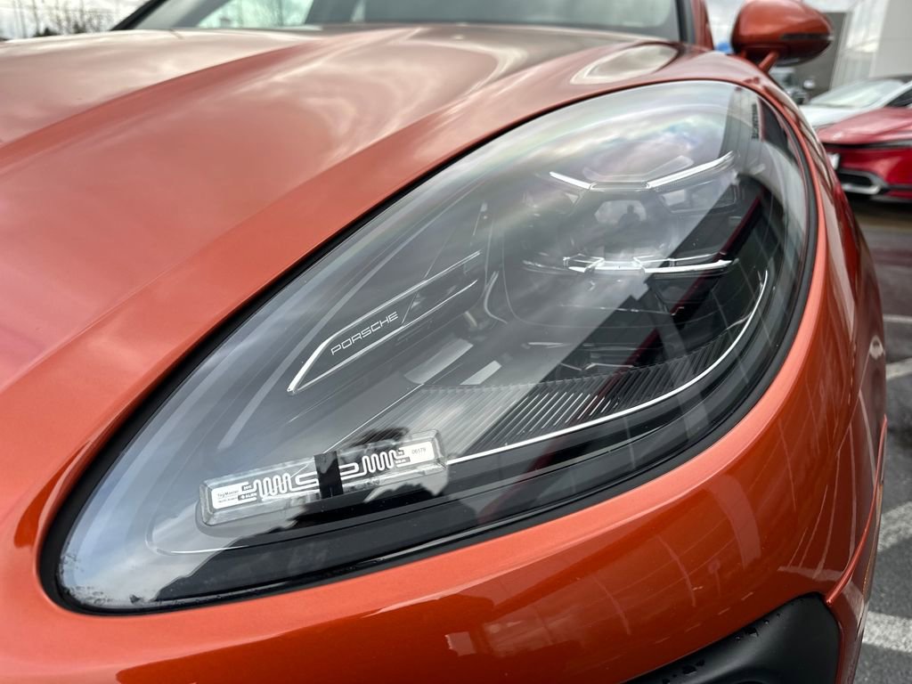 Used 2022 Porsche Macan S image 9