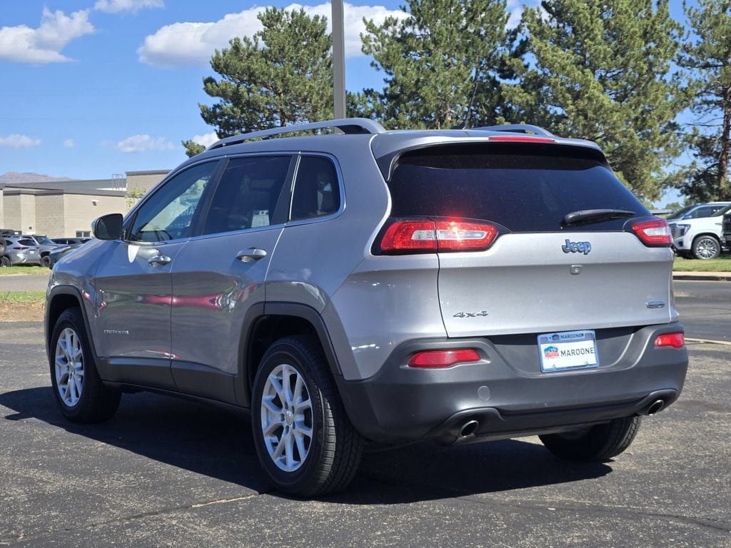Used 2014 Jeep Cherokee Latitude w/ Comfort/Convenience Group AWD/4WD image 3