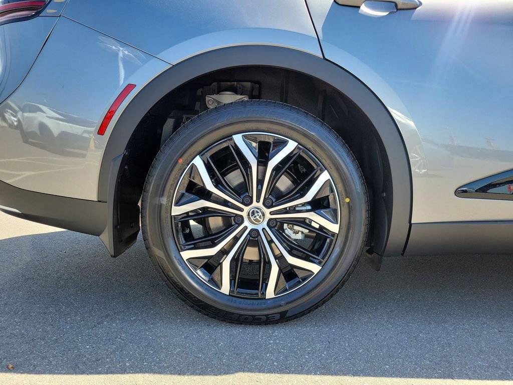 New 2026 Toyota Crown XLE image 5