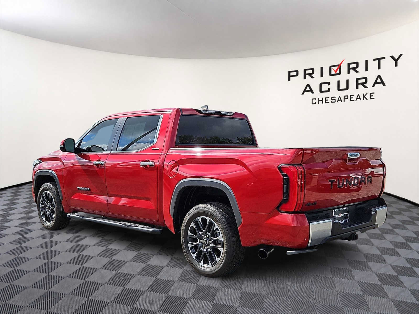 Used 2025 Toyota Tundra Limited AWD/4WD image 6