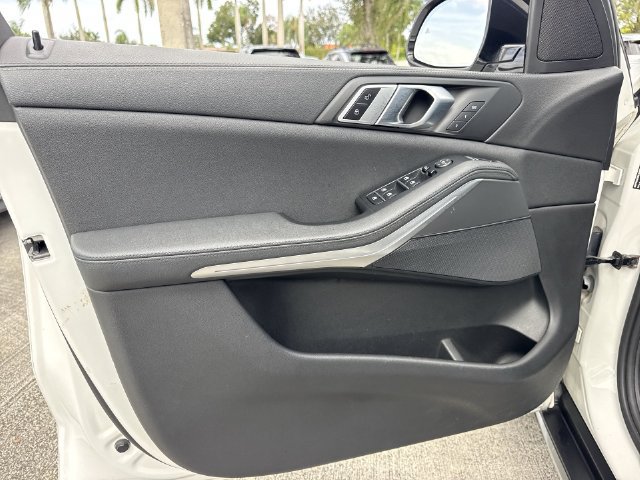 Used 2019 BMW X5 xDrive40i w/ Convenience Package AWD/4WD image 13
