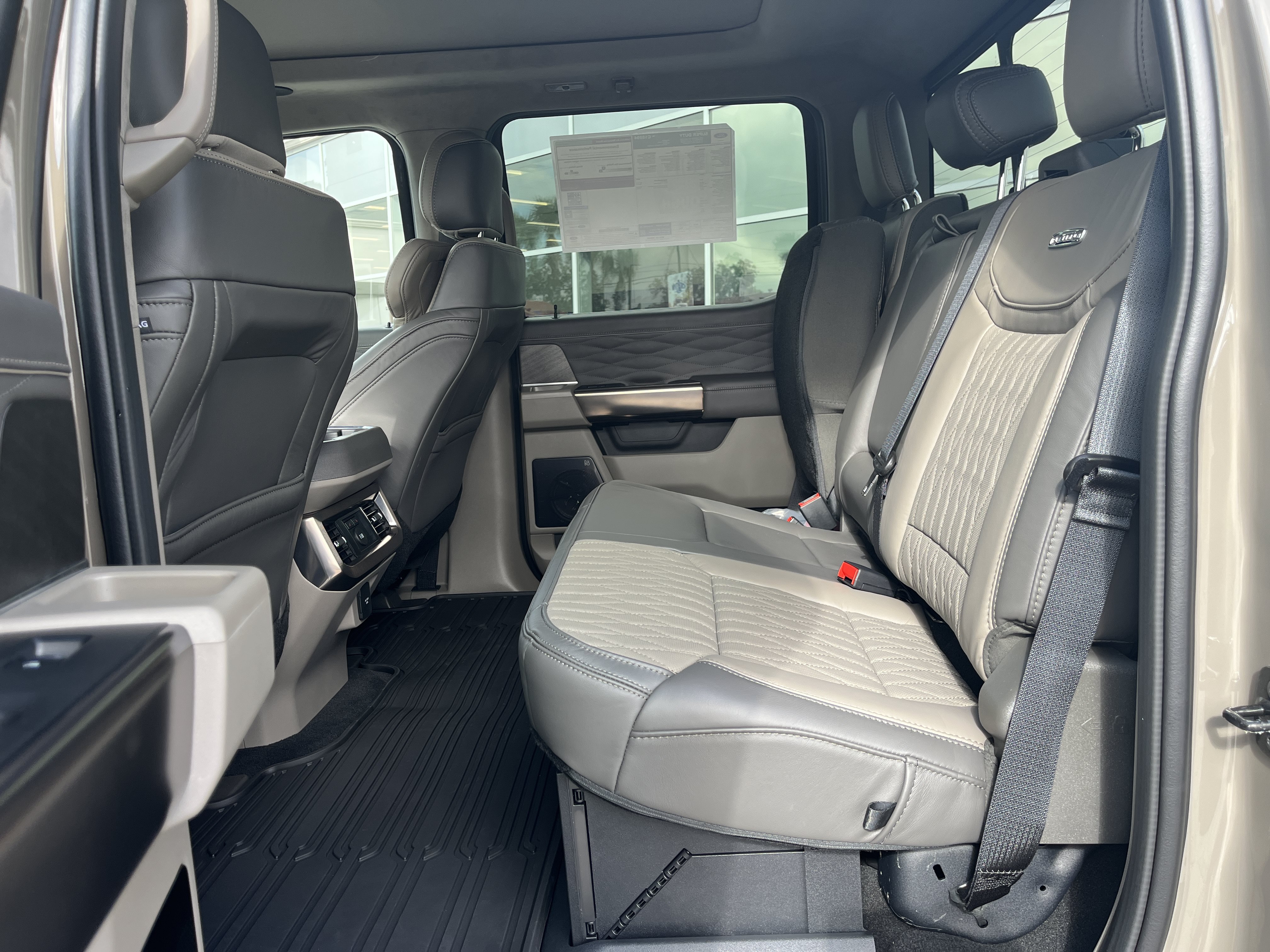 New 2027 Ford F350 Platinum w/ Platinum Plus Package AWD/4WD image 18