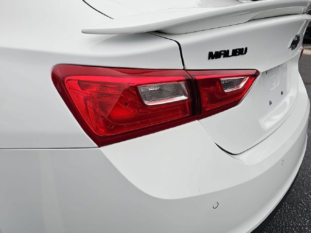 Used 2022 Chevrolet Malibu RS FWD image 37
