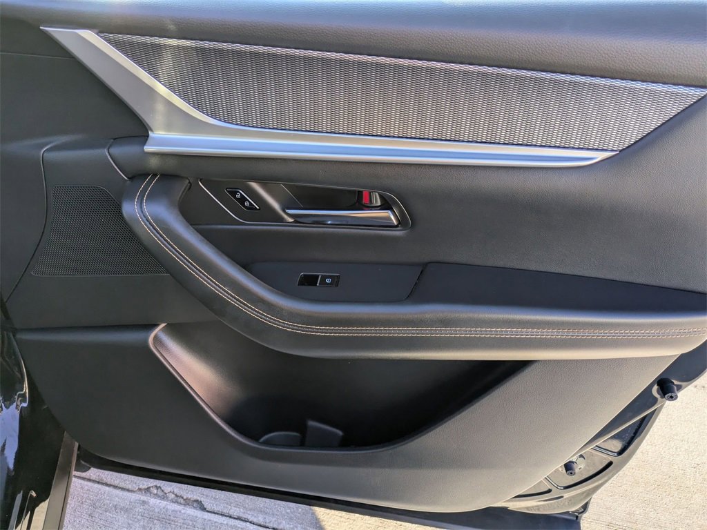 Used 2025 MAZDA CX-70 3.3 Turbo w/ Preferred Package image 34