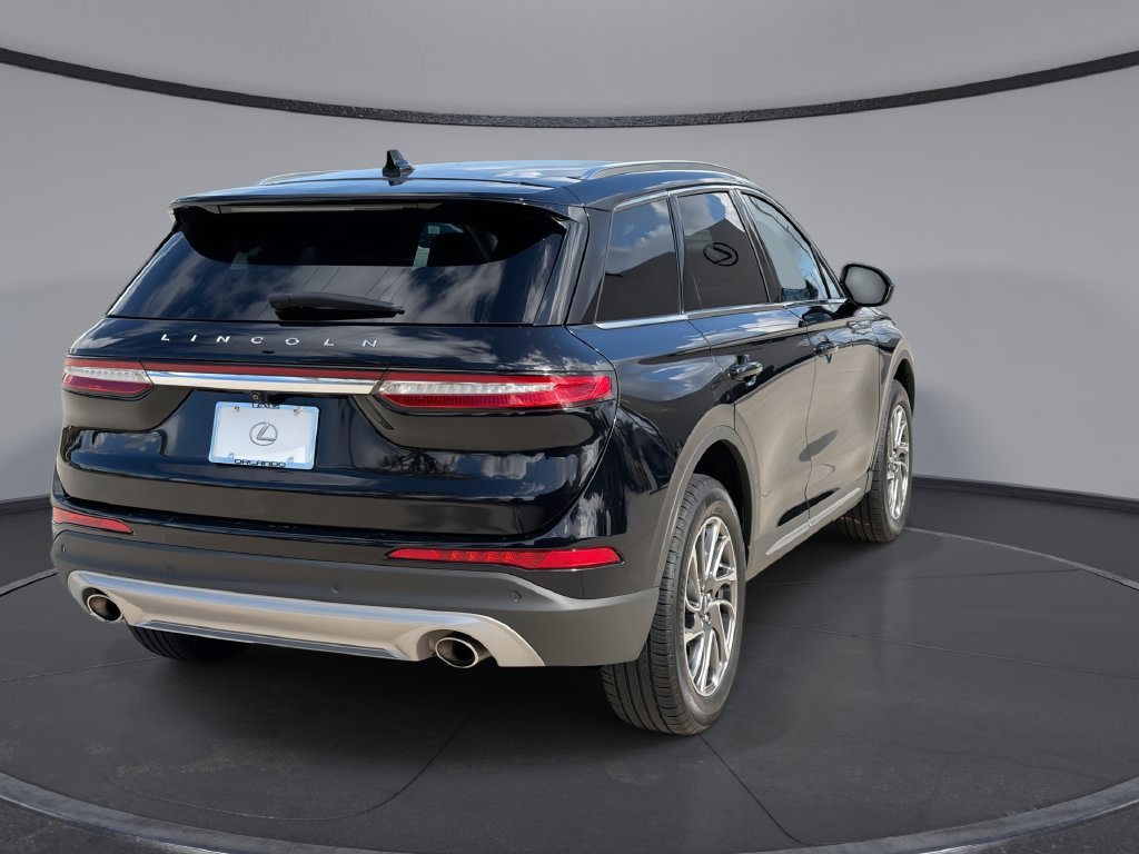 Used 2022 Lincoln Corsair FWD image 11