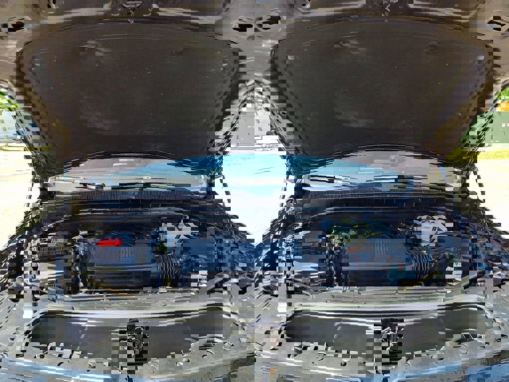 Certified 2022 Chevrolet Suburban RST w/ Luxury Package AWD/4WD image 31