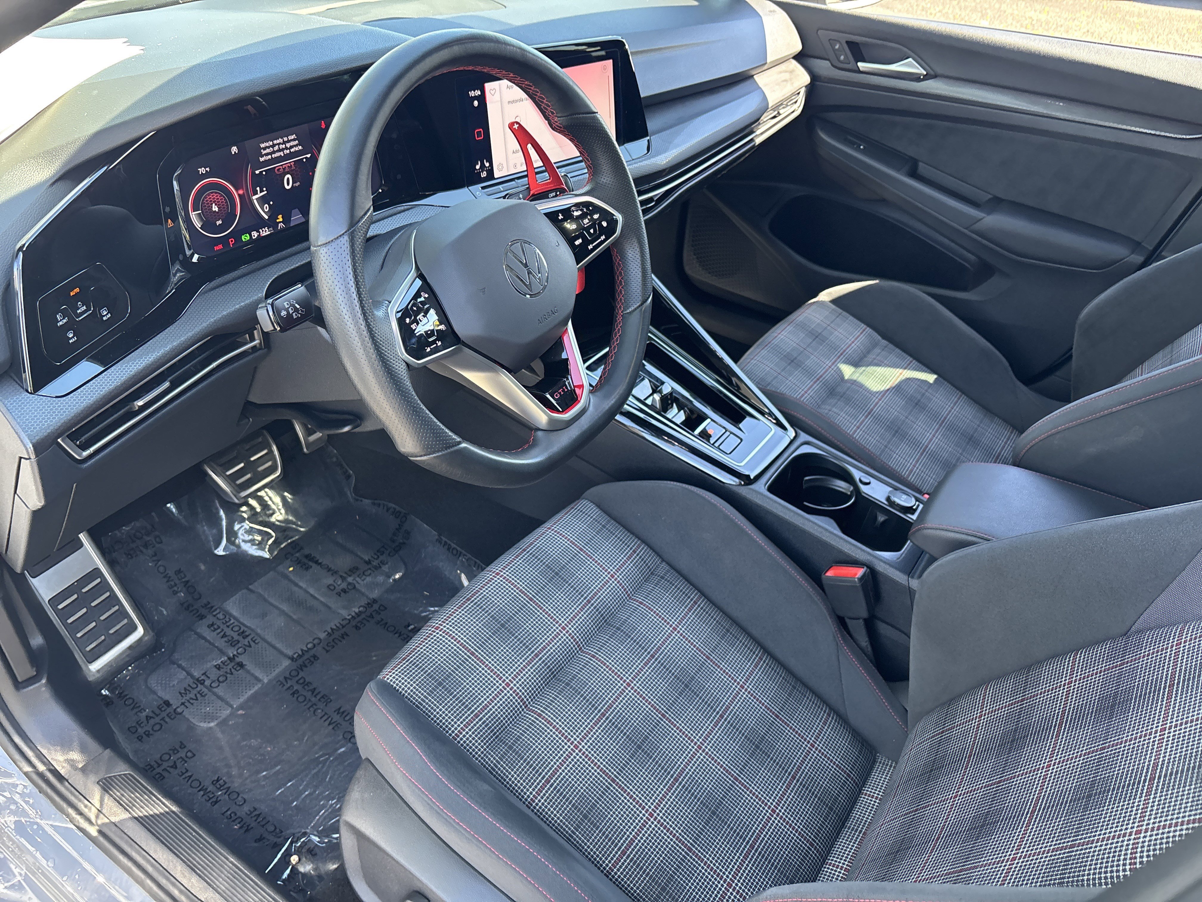 Used 2024 Volkswagen GTI SE w/ MDO Package image 17