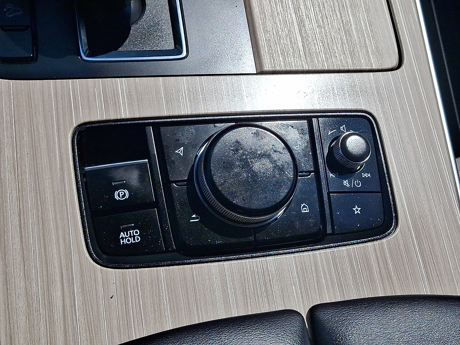Certified 2024 MAZDA CX-90 Plug-In Hybrid w/ Premium Pkg AWD/4WD image 31