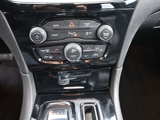 Used 2023 Chrysler 300 S image 9