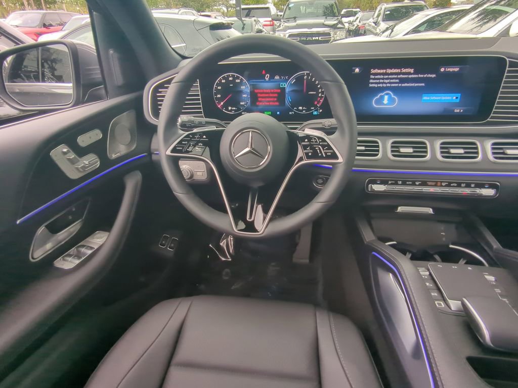 New 2025 Mercedes-Benz GLE 450e 4MATIC image 3