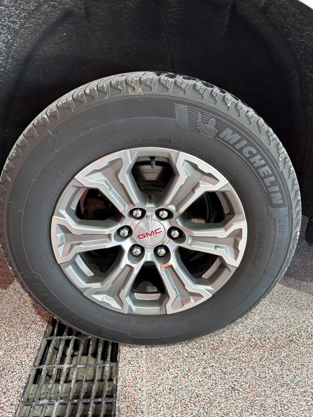 Used 2022 GMC Yukon XL SLE w/ Max Trailering Package image 19