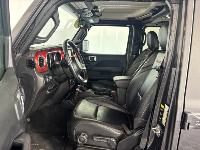 Used 2021 Jeep Wrangler Unlimited Rubicon w/ Cold Weather Group AWD/4WD image 2