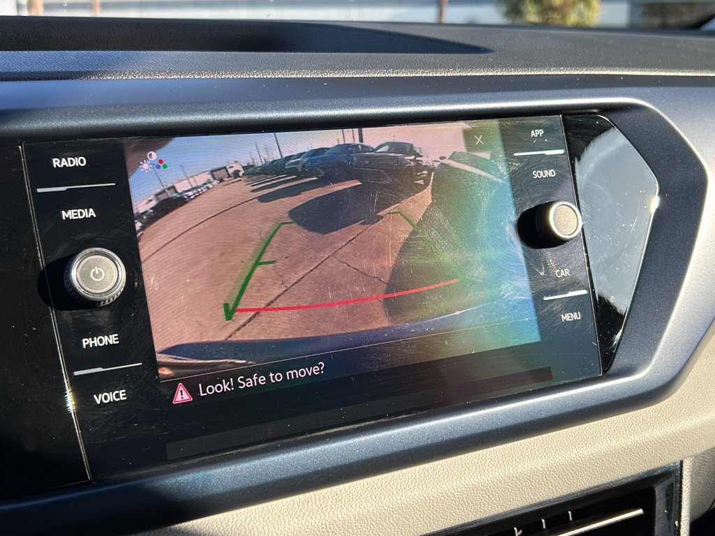 Certified 2023 Volkswagen Taos SE FWD image 28