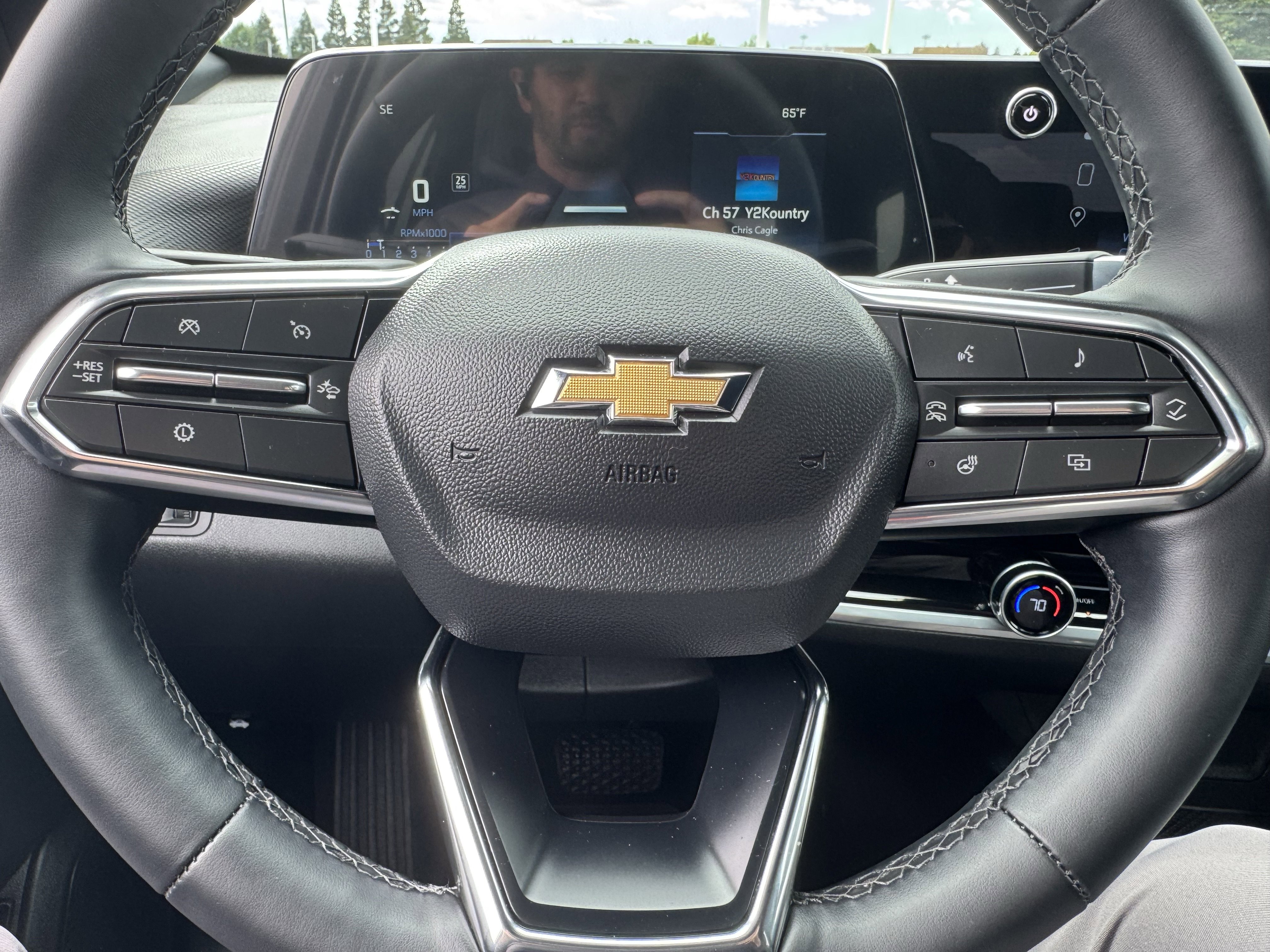 Used 2026 Chevrolet Equinox LT w/ Convenience Package II FWD image 34