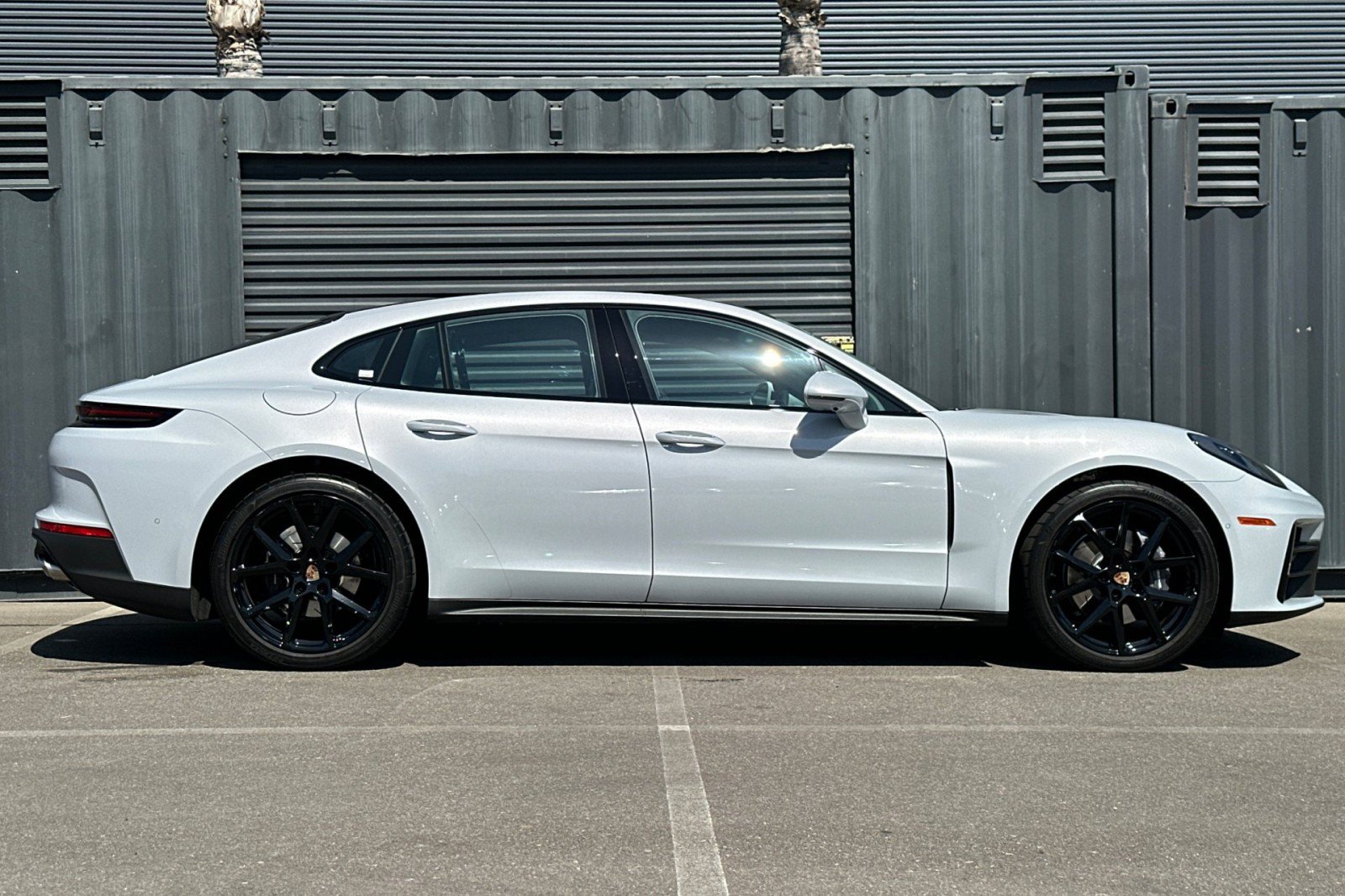 Used 2026 Porsche Panamera image 9
