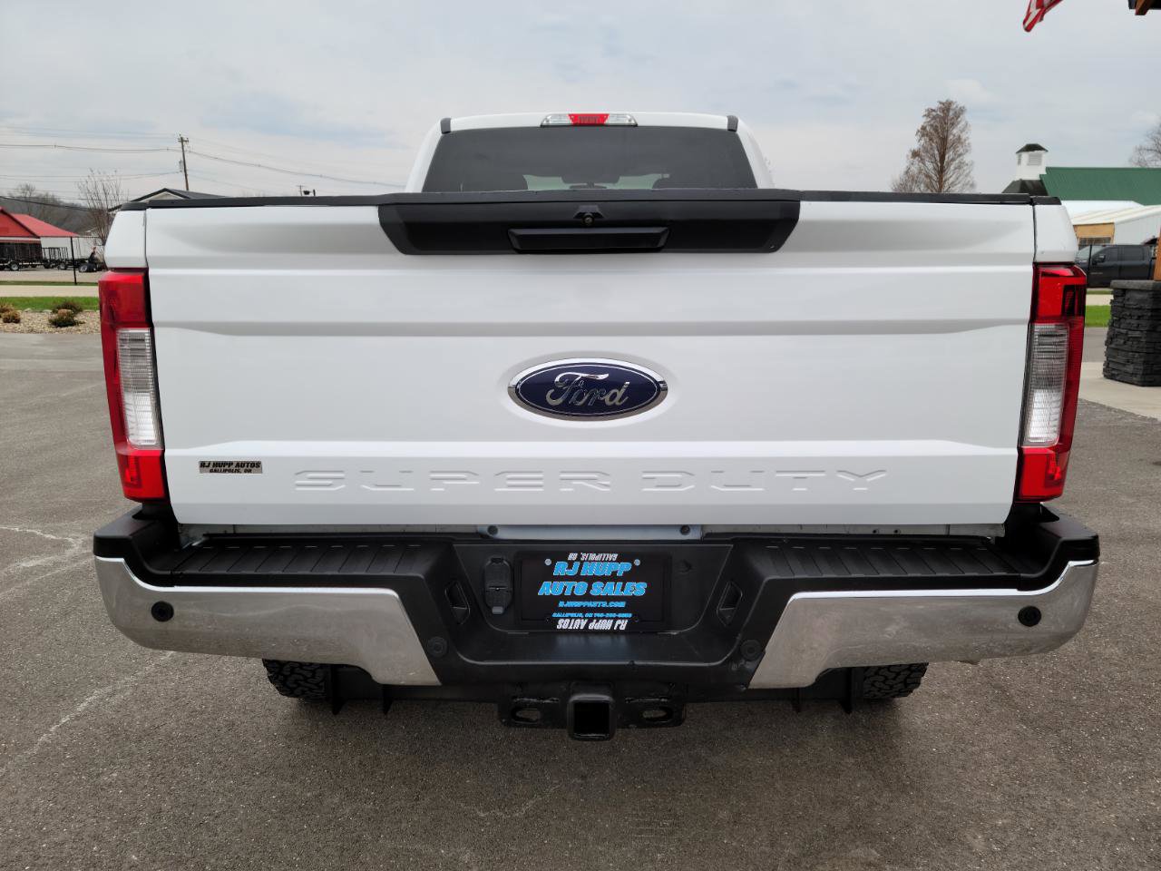 Used 2019 Ford F250 XLT w/ XLT Premium Package image 5