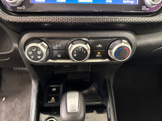 Used 2023 Nissan Kicks SV image 23