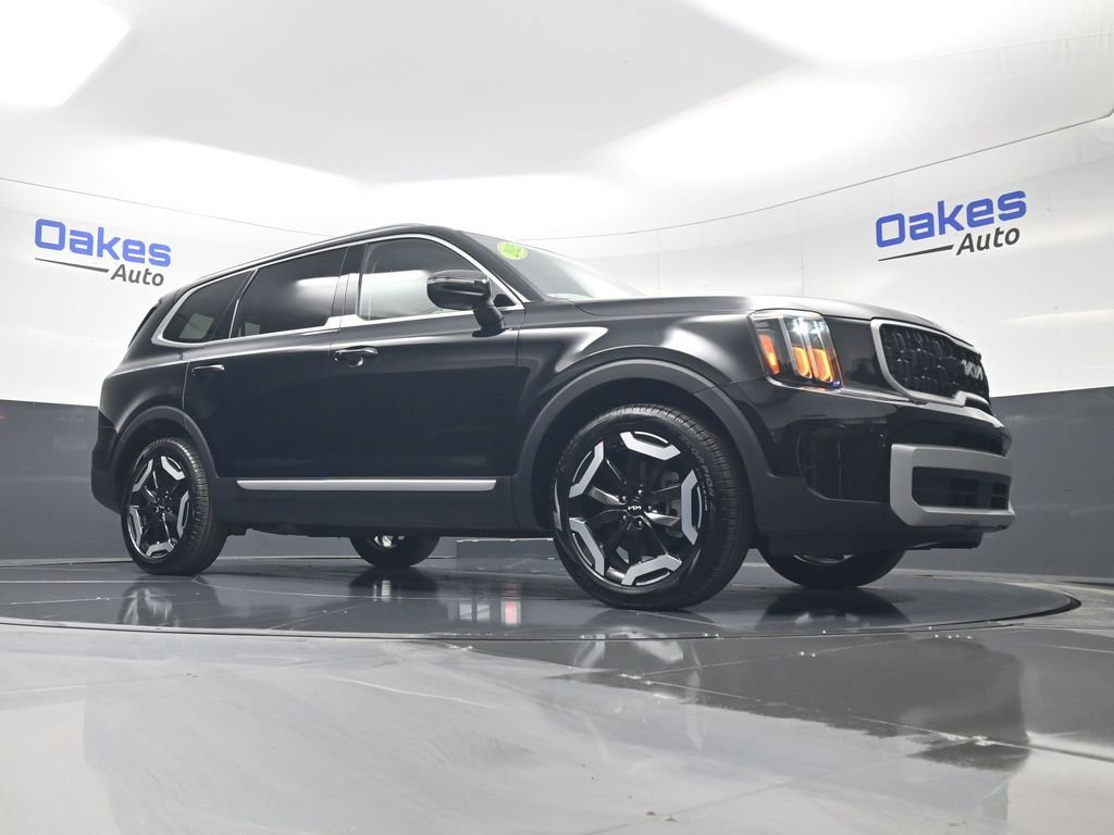 Certified 2025 Kia Telluride EX AWD/4WD image 42