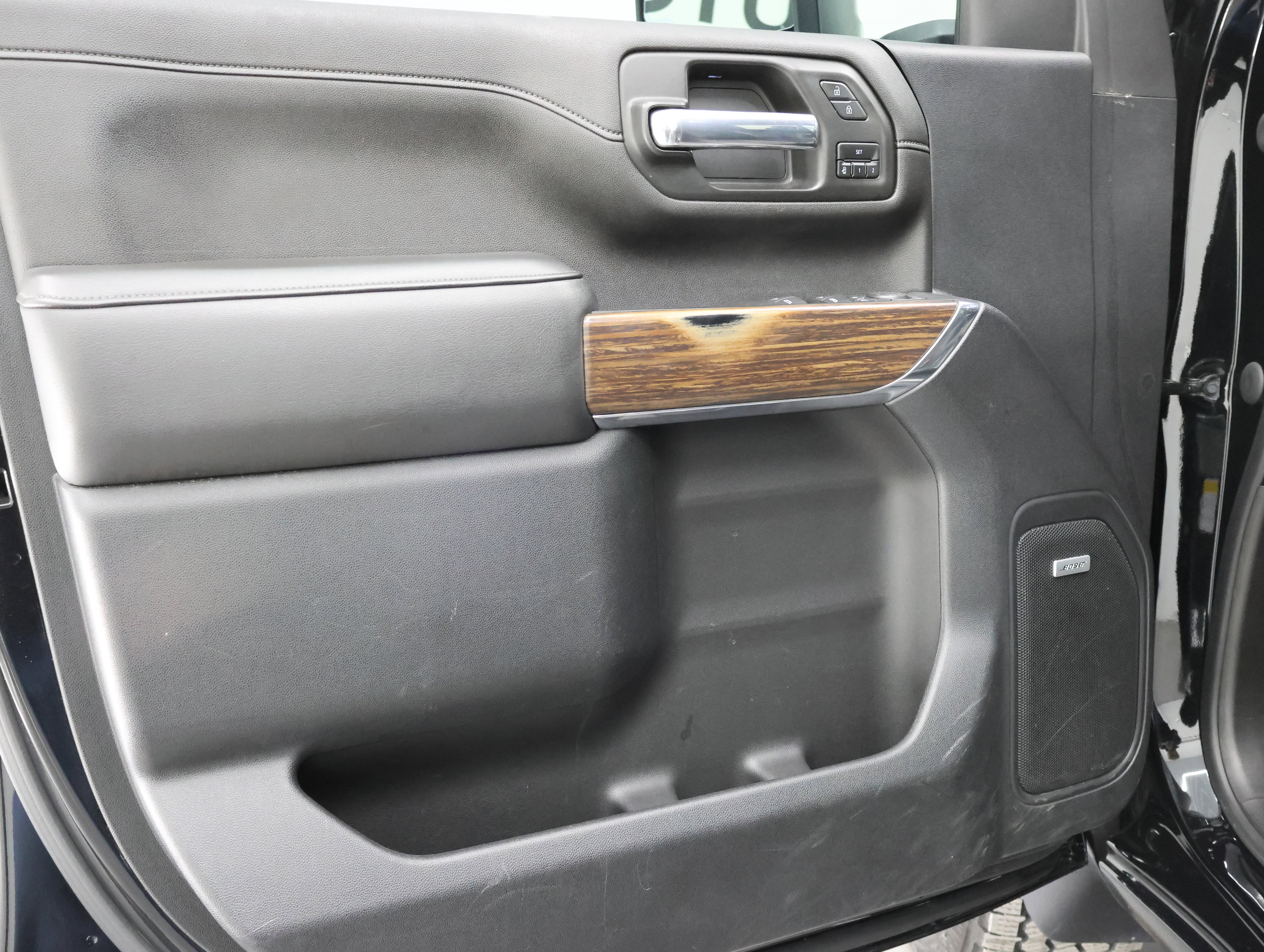 Used 2021 Chevrolet Silverado 2500 High Country w/ Z71 Off-Road Package image 46