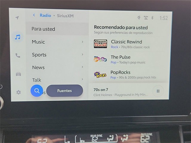 Used 2025 Toyota Sienna LE image 13