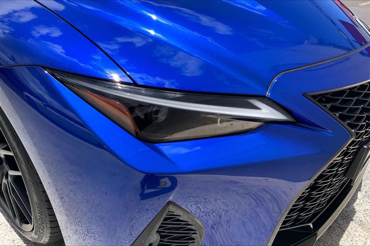 Used 2023 Lexus IS 500 RWD image 31