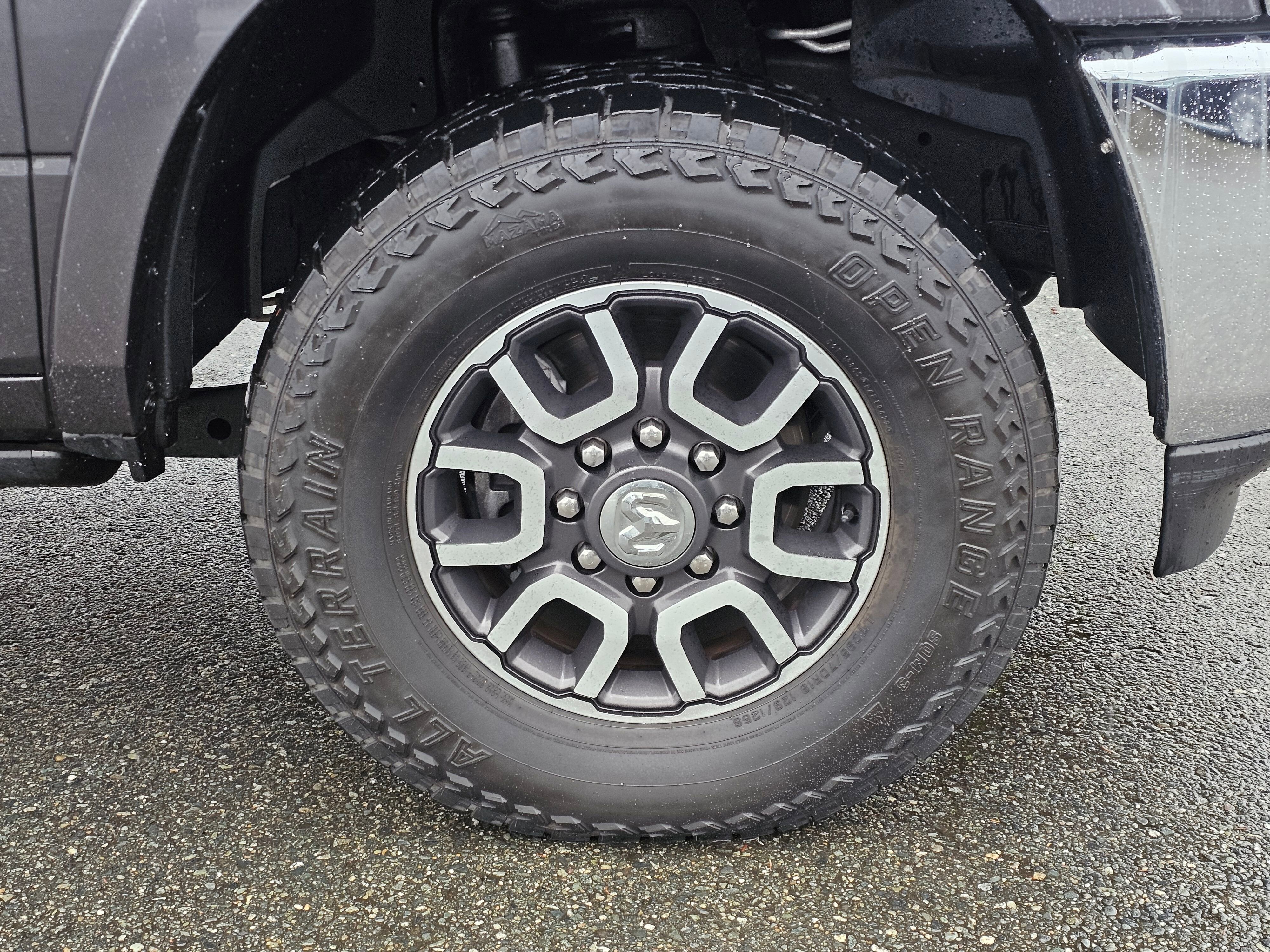 Used 2022 RAM 3500 Limited image 9