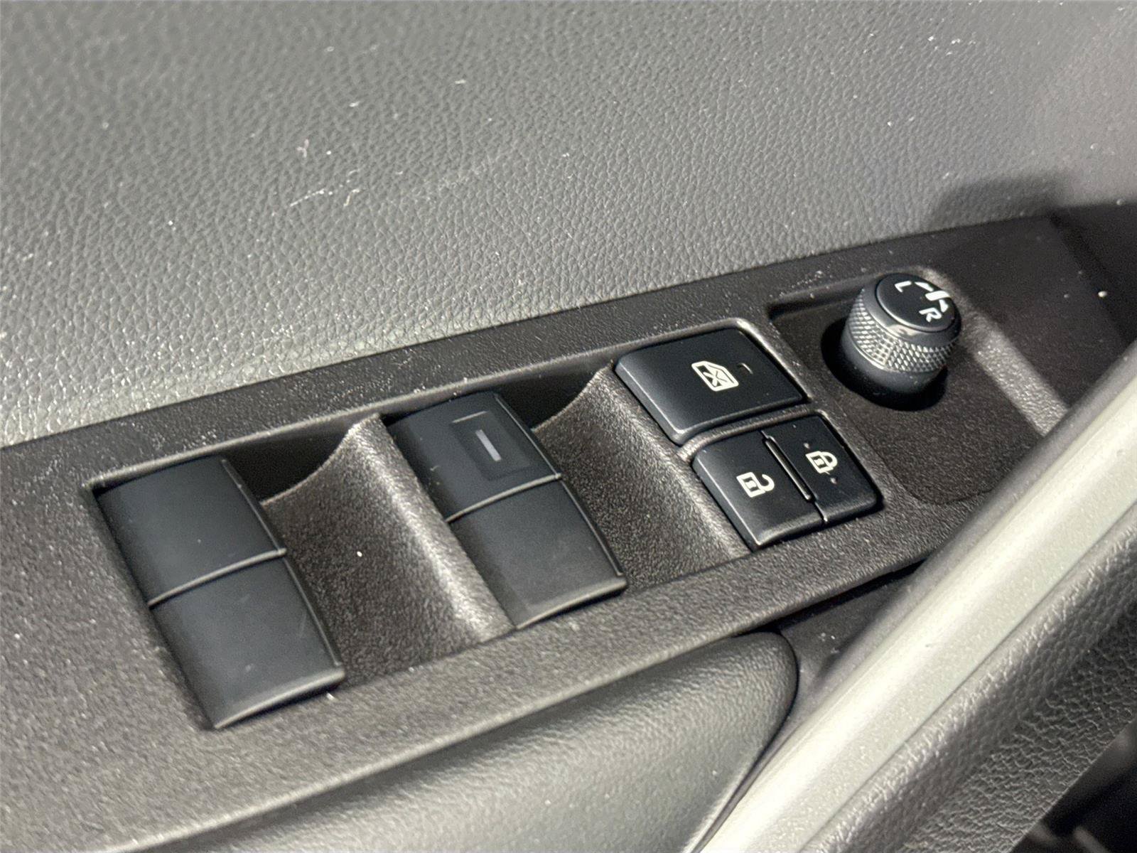 Certified 2026 Toyota Corolla Cross LE FWD image 26