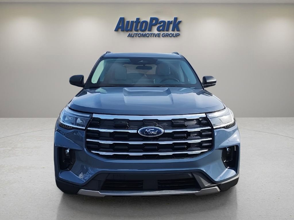 New 2026 Ford Explorer Active w/ Active Comfort Package image 2