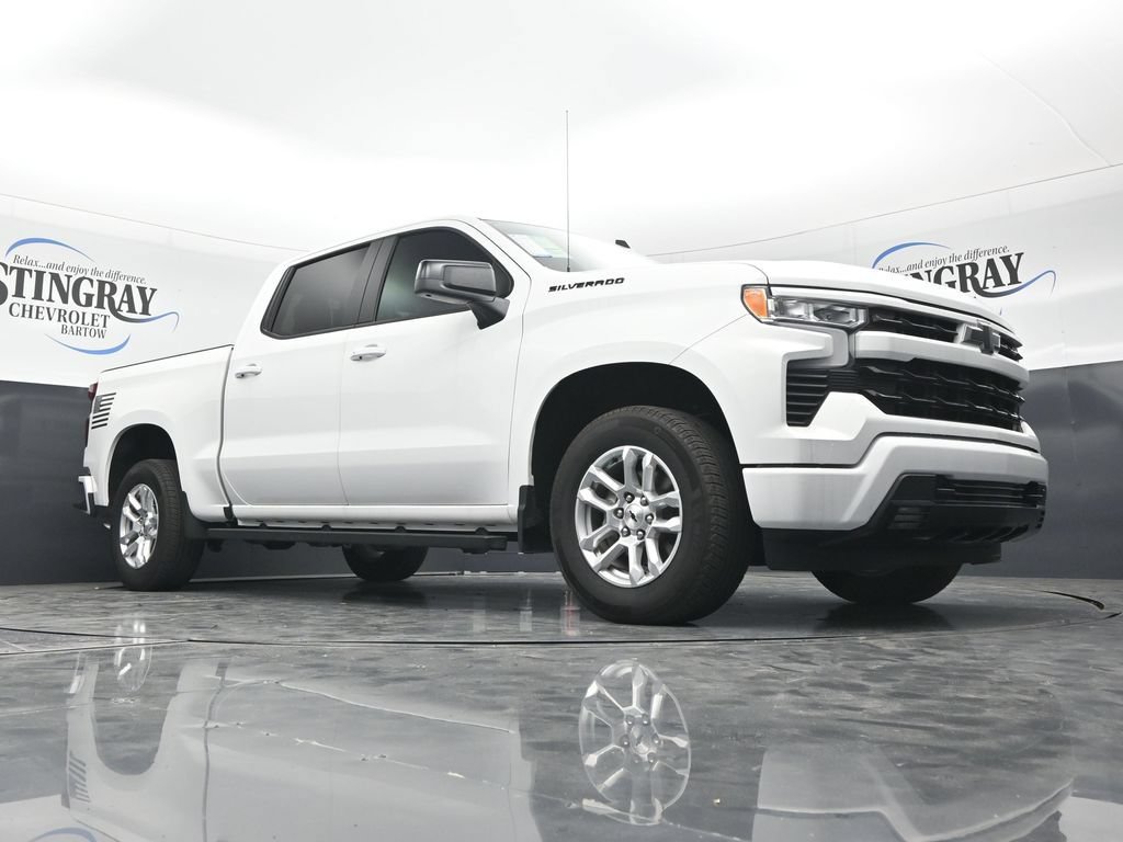 Used 2025 Chevrolet Silverado 1500 RST w/ Convenience Package II RWD image 29