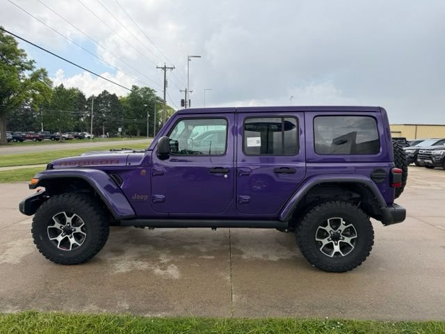 Used 2023 Jeep Wrangler Unlimited Rubicon w/ LED Lighting Group AWD/4WD image 4