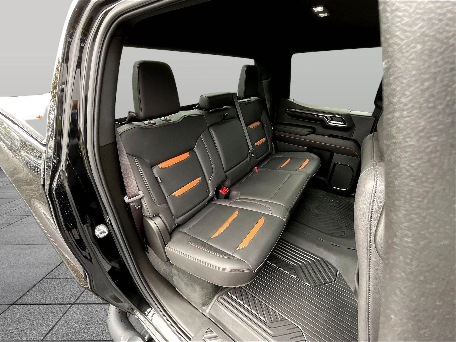 Used 2023 GMC Sierra 1500 AT4 w/ Technology Package AWD/4WD image 29