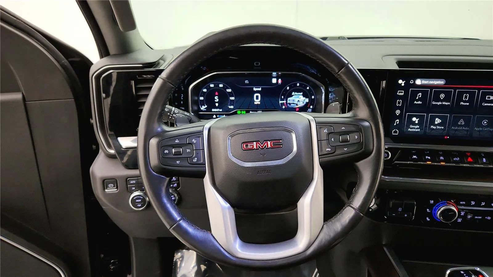 Used 2023 GMC Sierra 1500 SLT w/ SLT Premium Plus Package AWD/4WD image 35