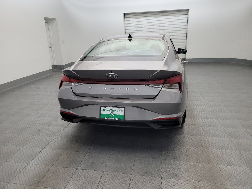 Used 2023 Hyundai Elantra SEL w/ Convenience Package FWD image 7