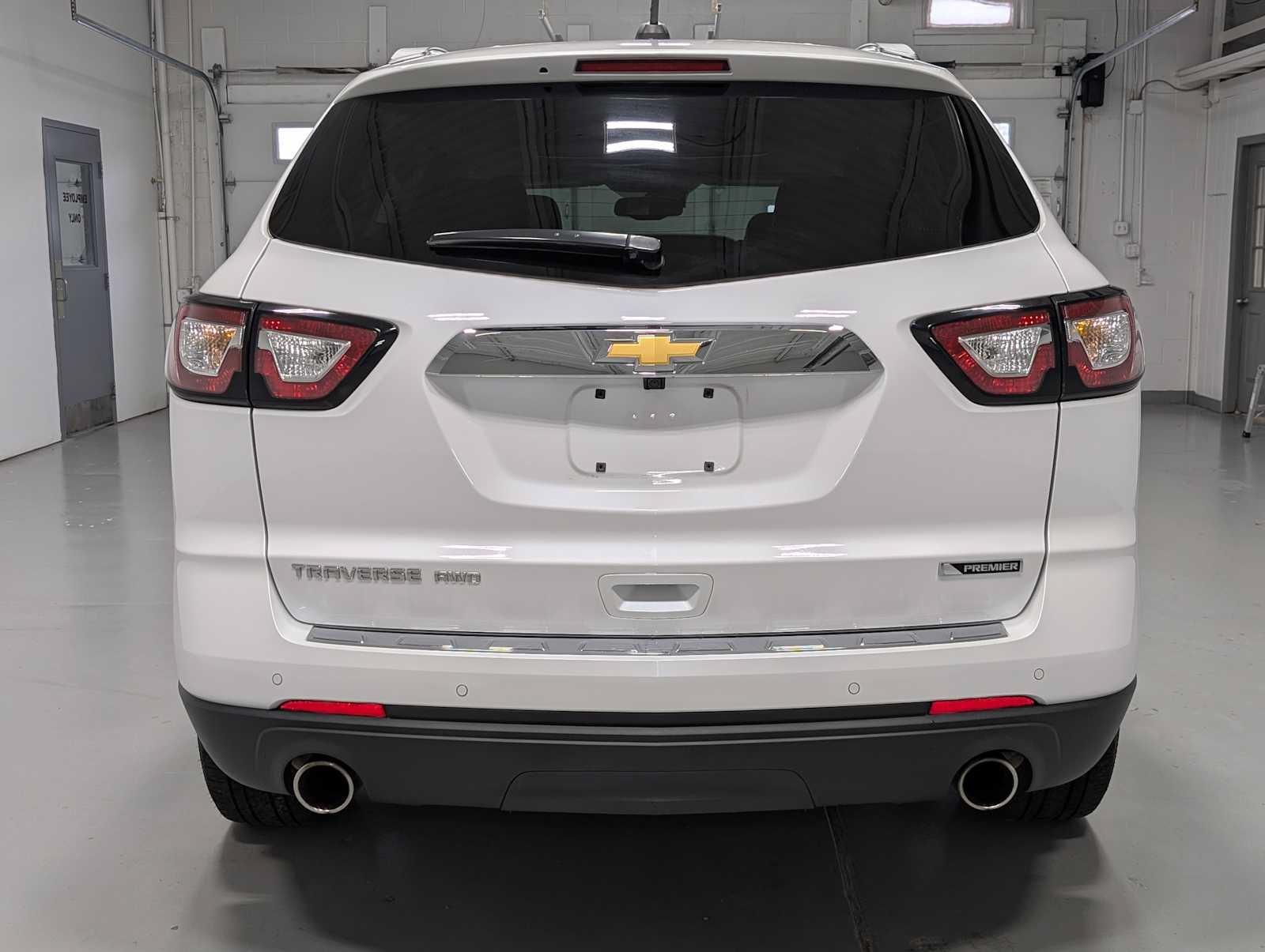 Used 2017 Chevrolet Traverse Premier AWD/4WD image 9