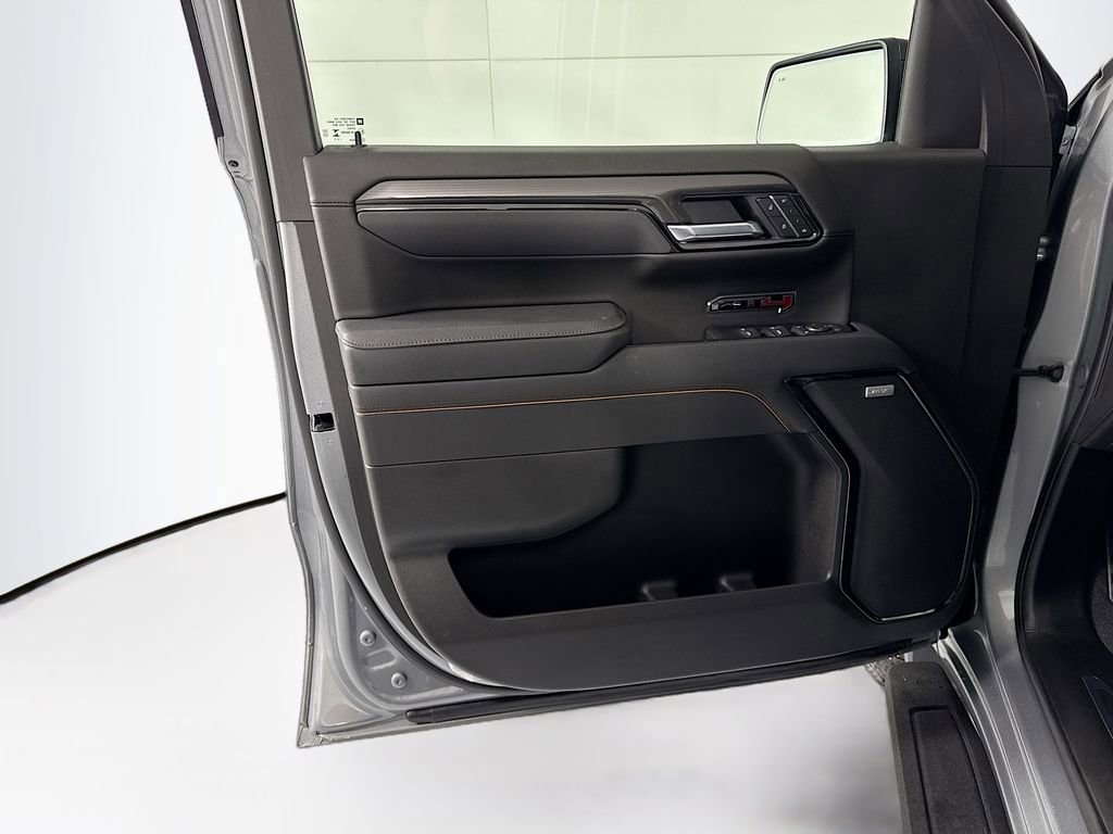Used 2025 GMC Sierra 1500 AT4 w/ AT4 Premium Package image 24